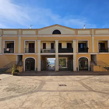 Διαμέρισμα Beatrice Homes *